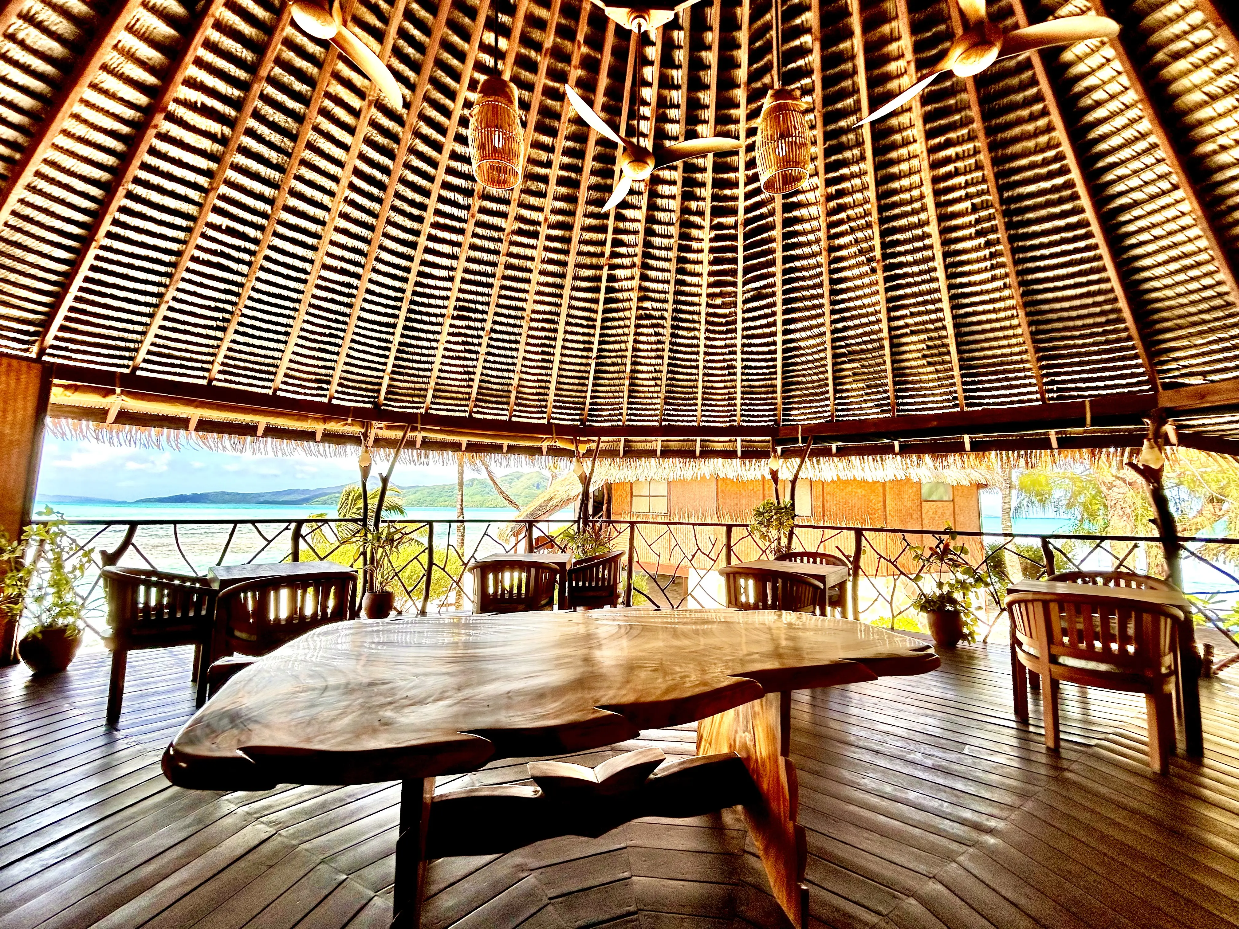 Luxury room at Hotel EDEN Taha'a private island