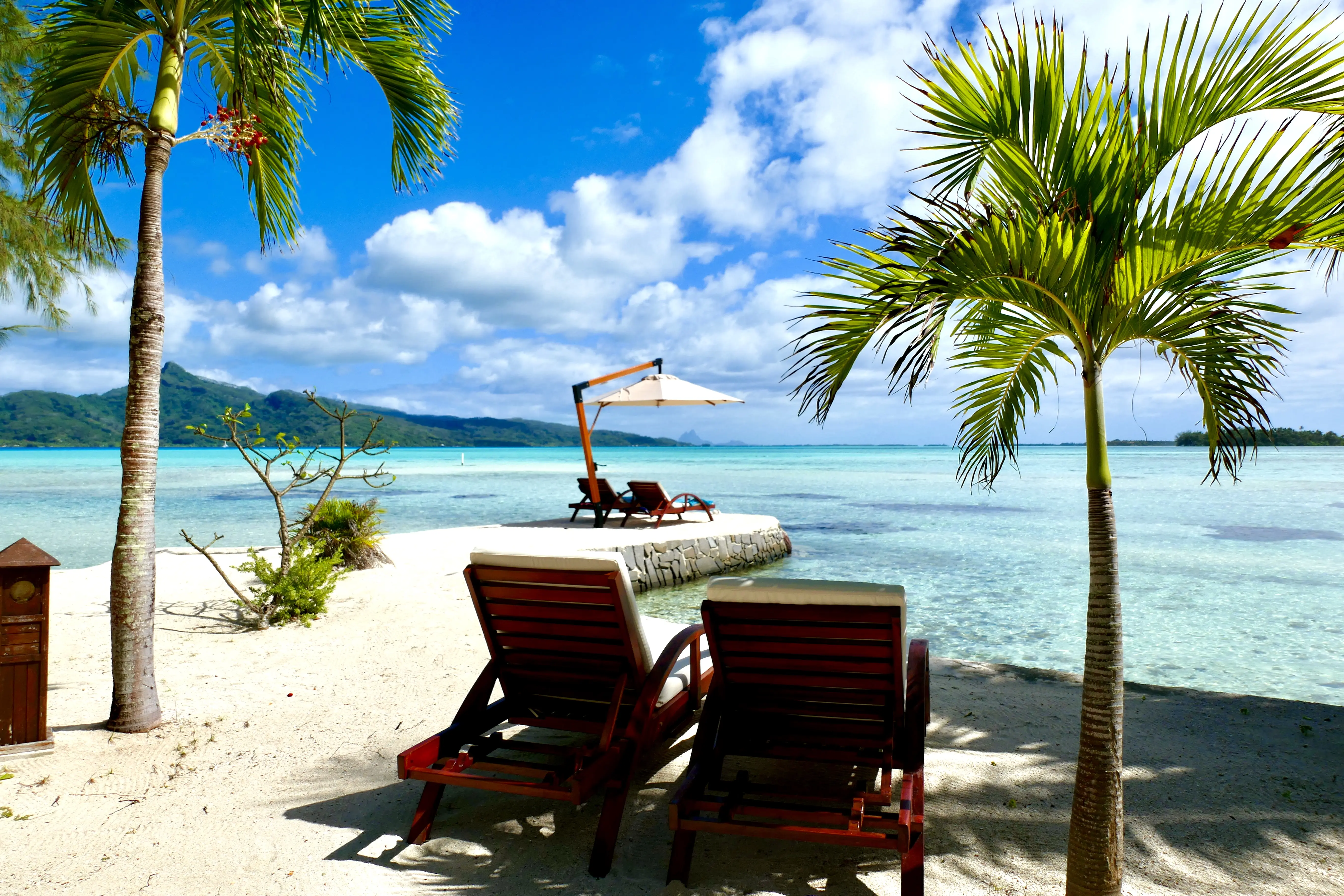 Luxury room at Hotel EDEN Taha'a private island