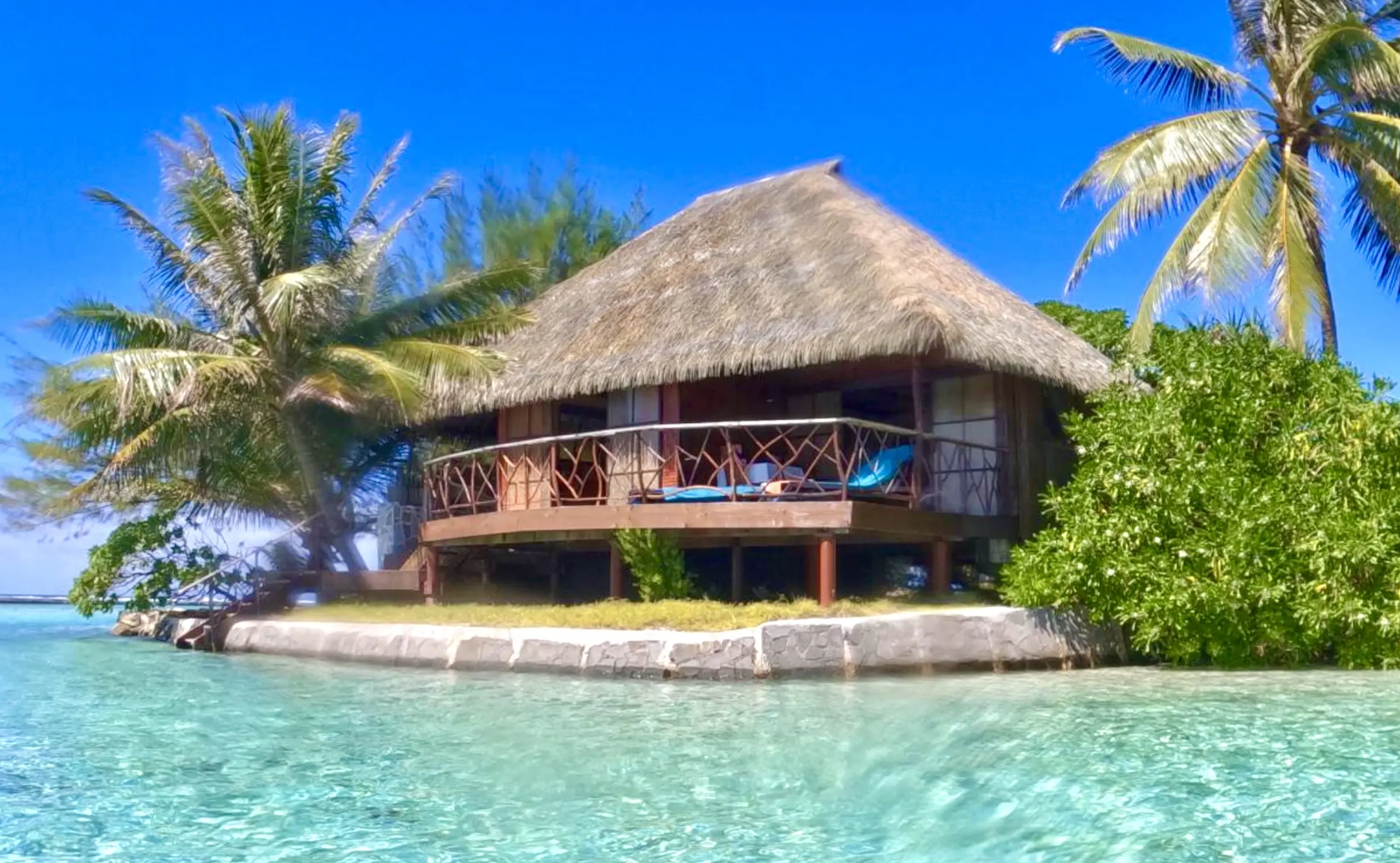 Luxury room at Hotel EDEN Taha'a private island