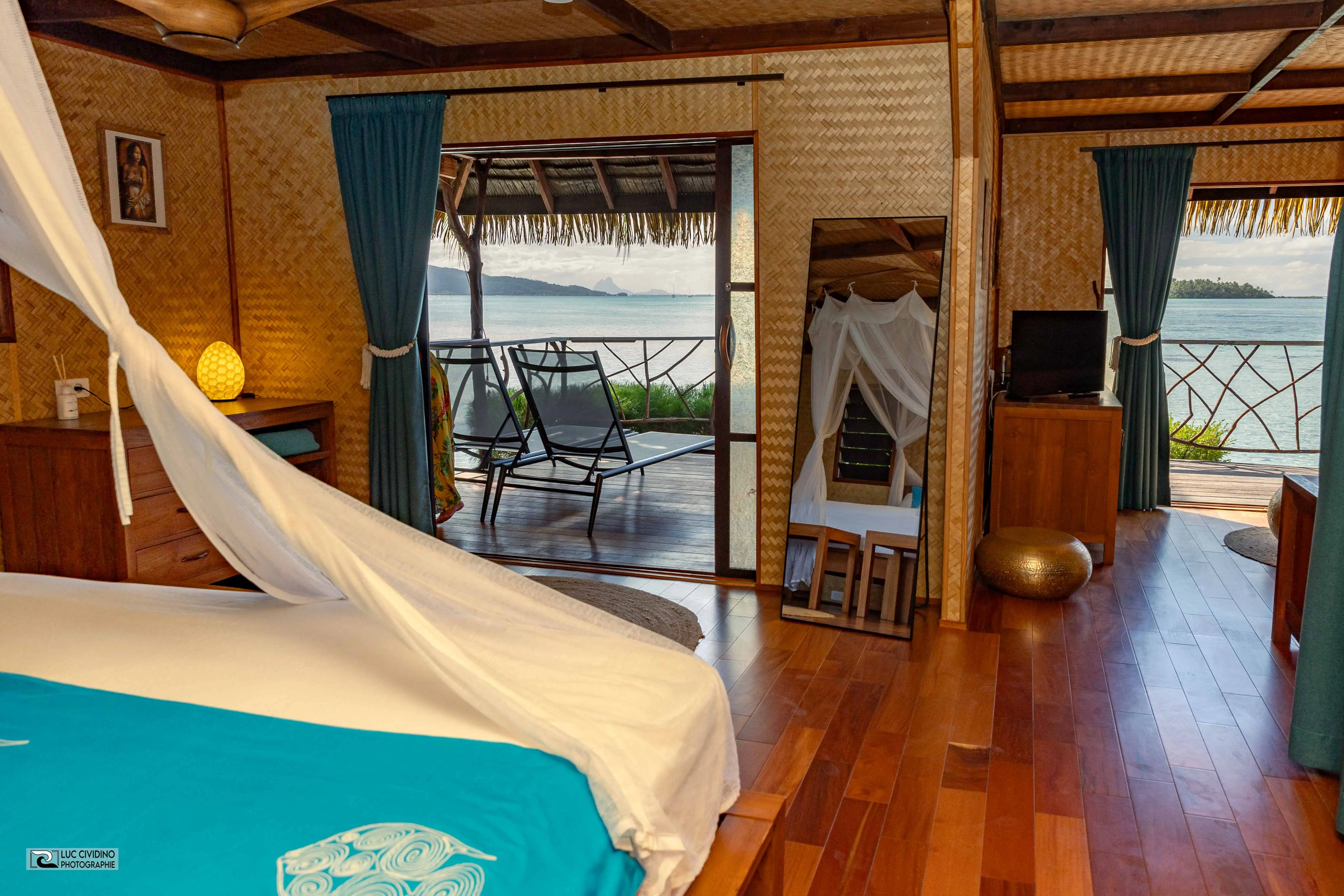 Luxury room at Hotel EDEN Taha'a private island