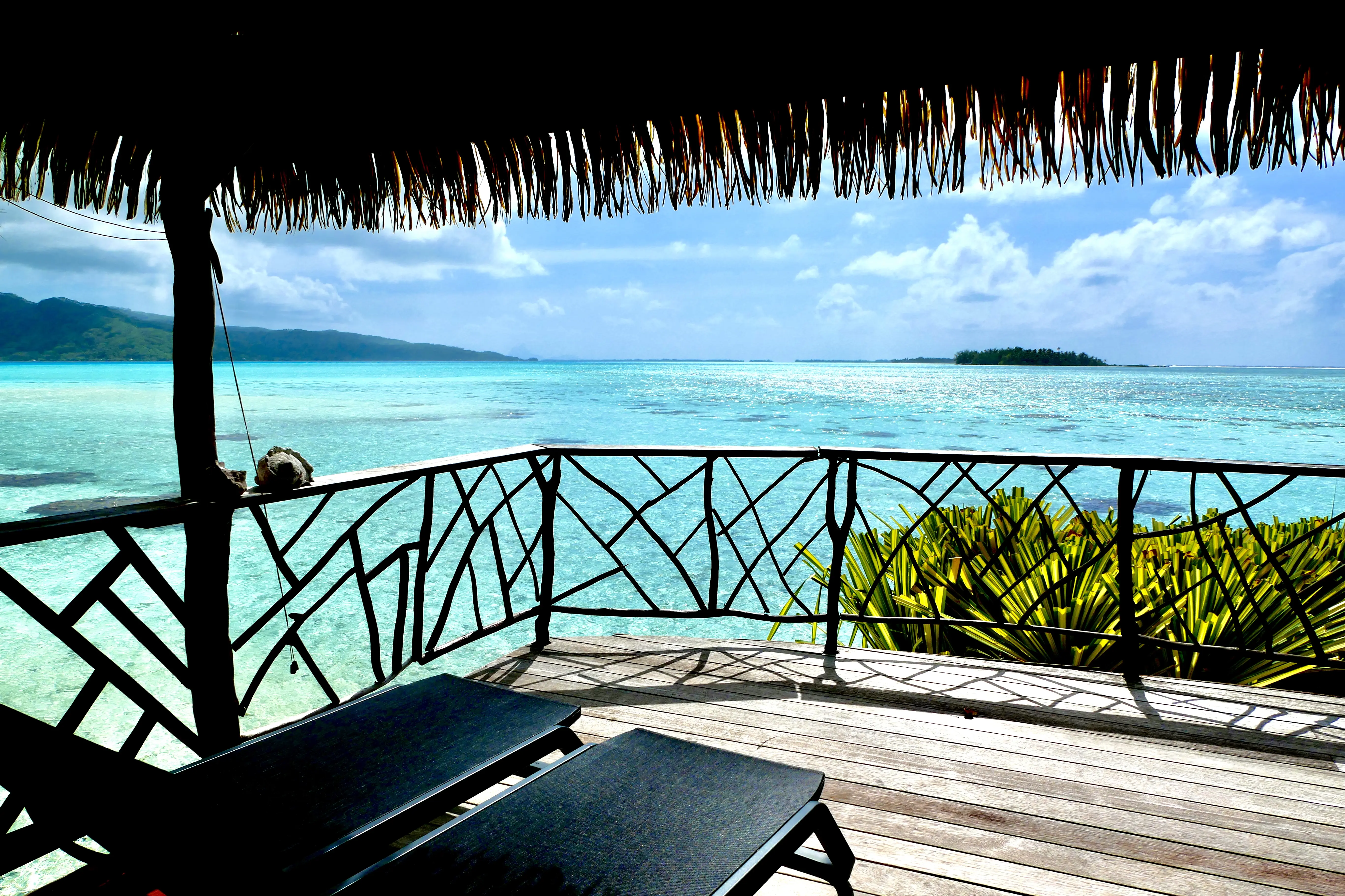 Luxury room at Hotel EDEN Taha'a private island