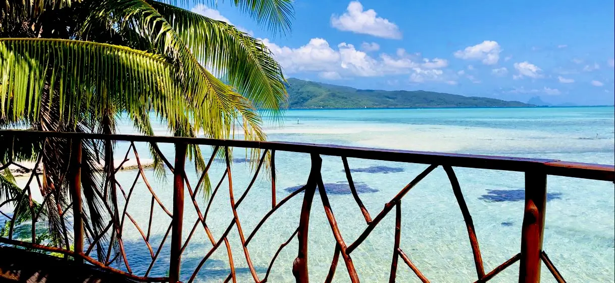 Luxury room at Hotel EDEN Taha'a private island