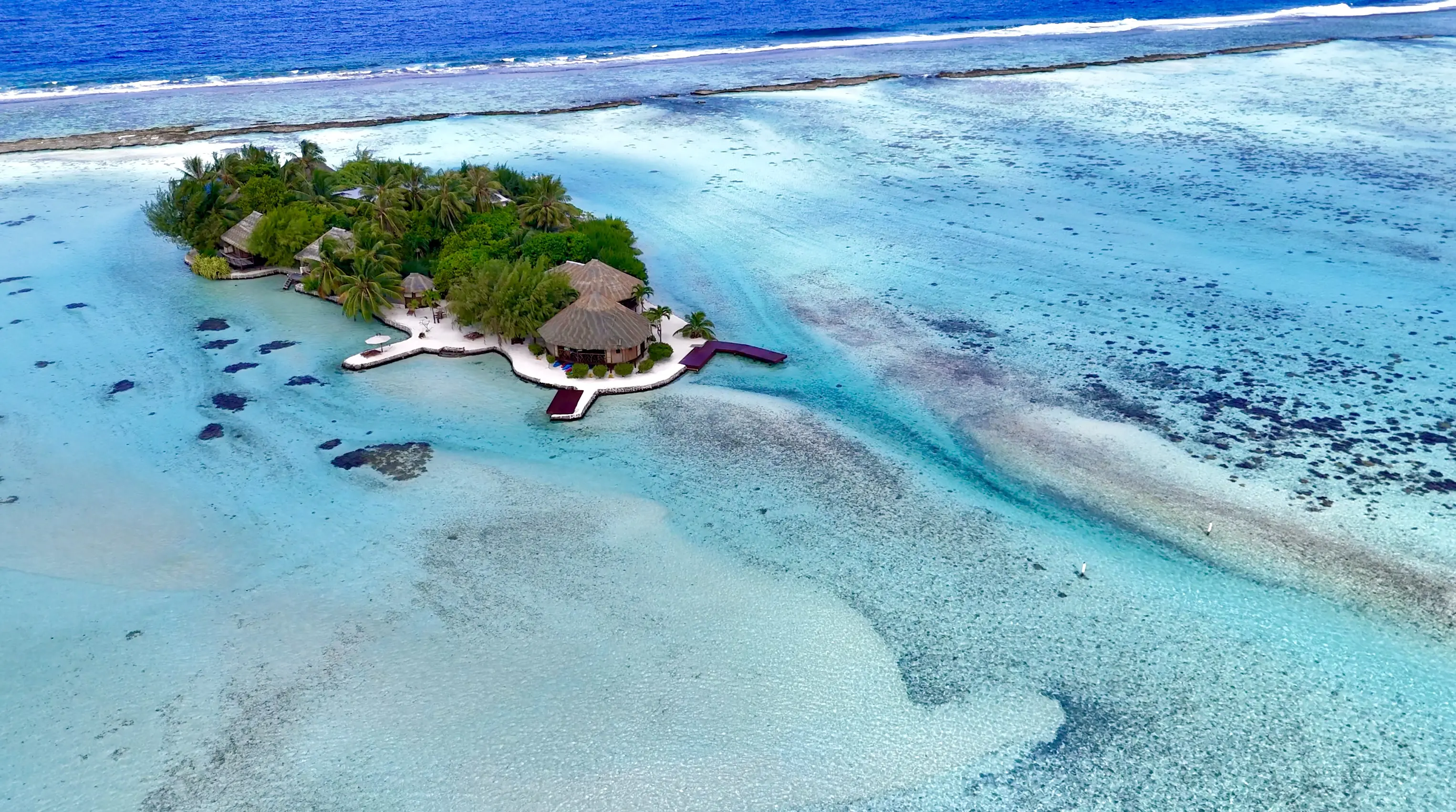 Luxury room at Hotel EDEN Taha'a private island