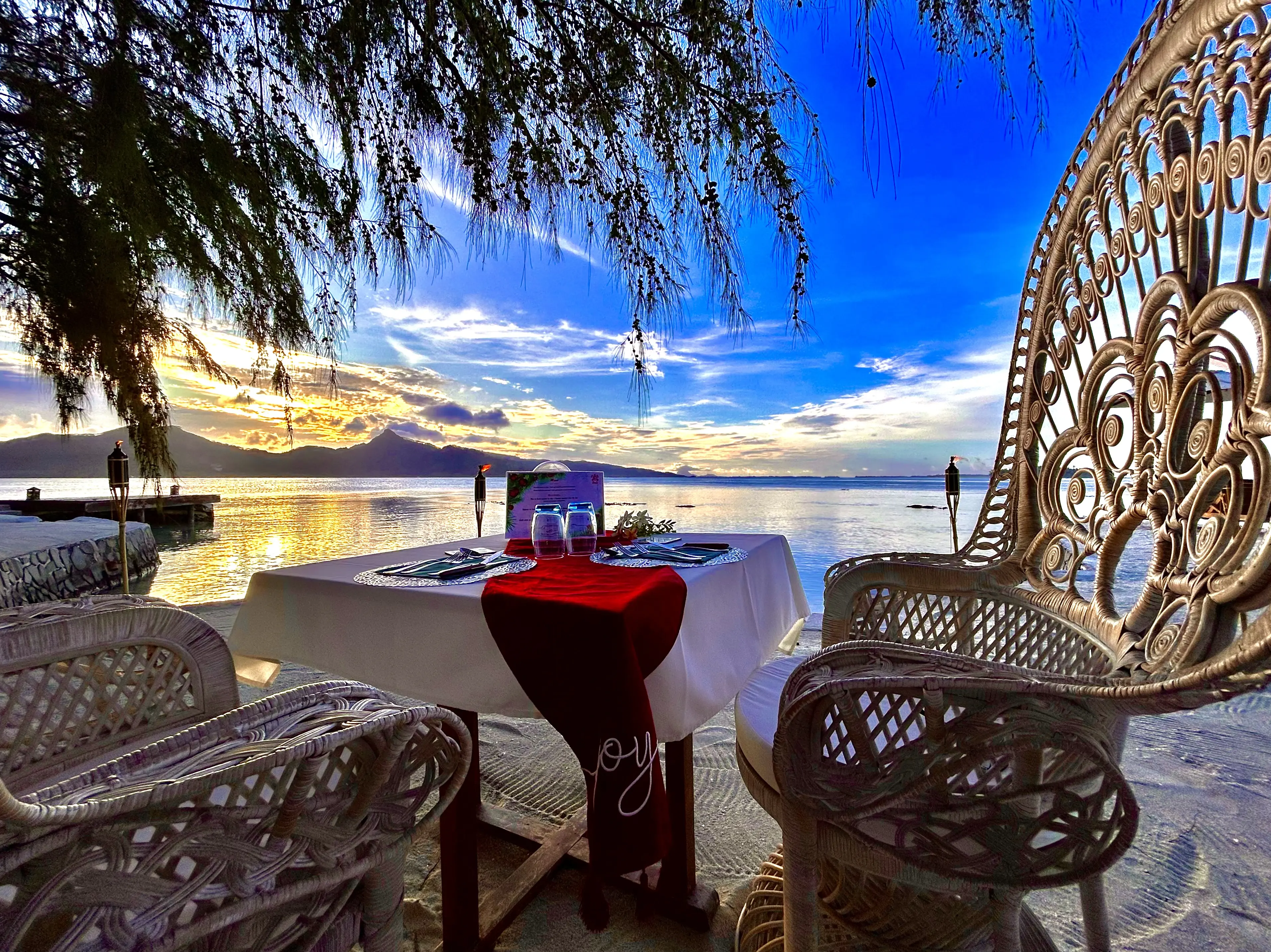 Luxury room at Hotel EDEN Taha'a private island