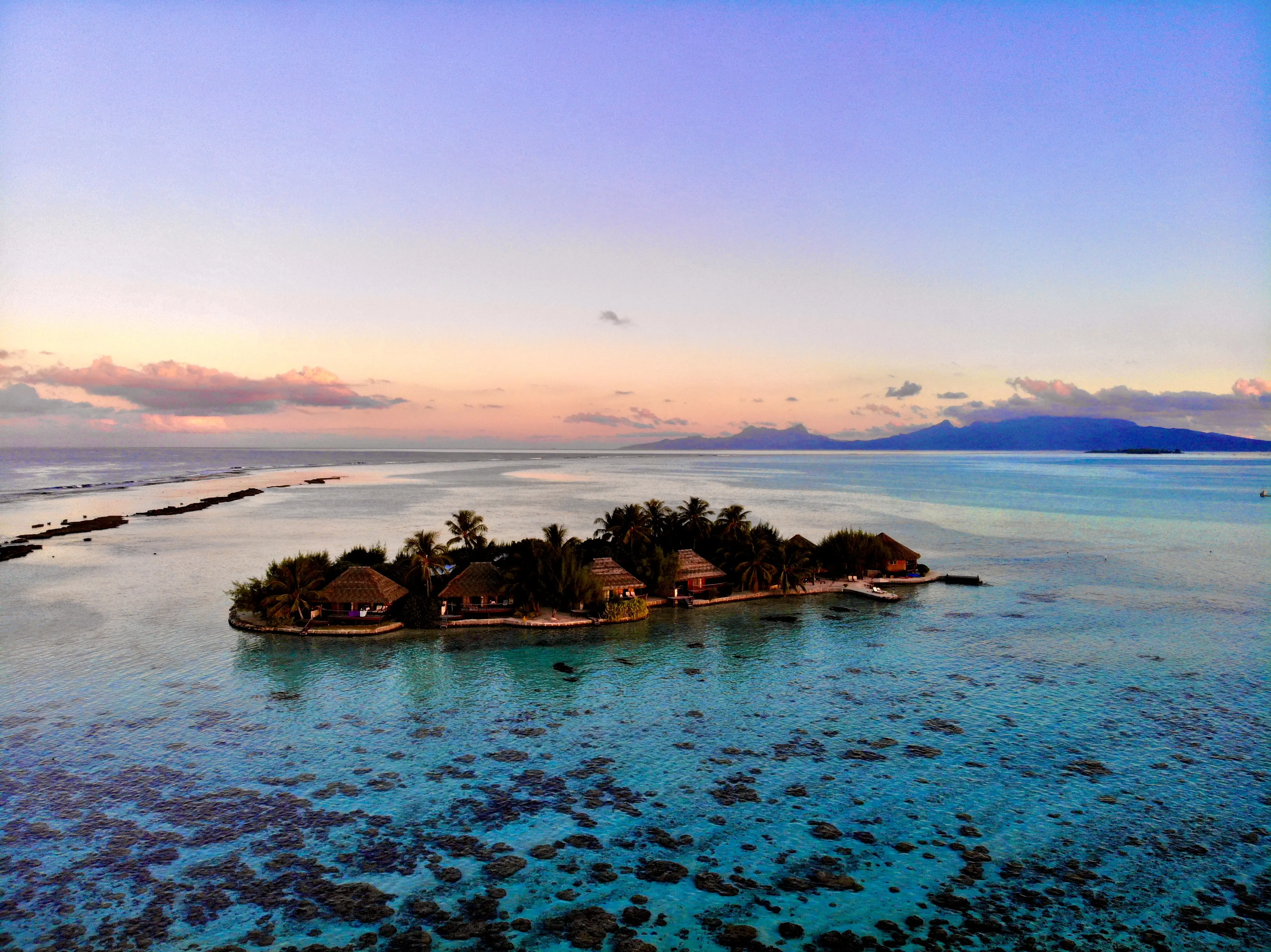 Luxury room at Hotel EDEN Taha'a private island