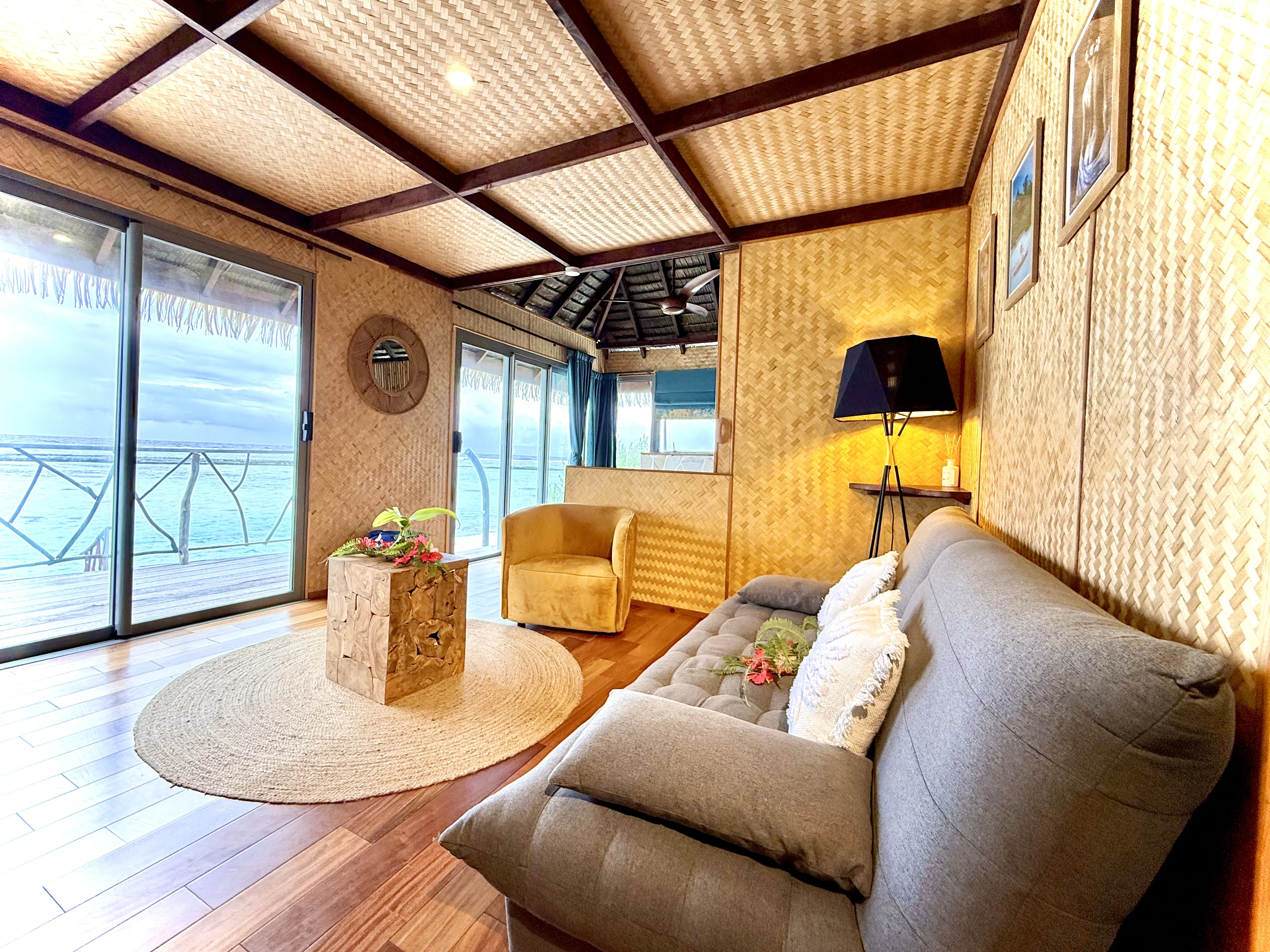 Luxury room at Hotel EDEN Taha'a private island